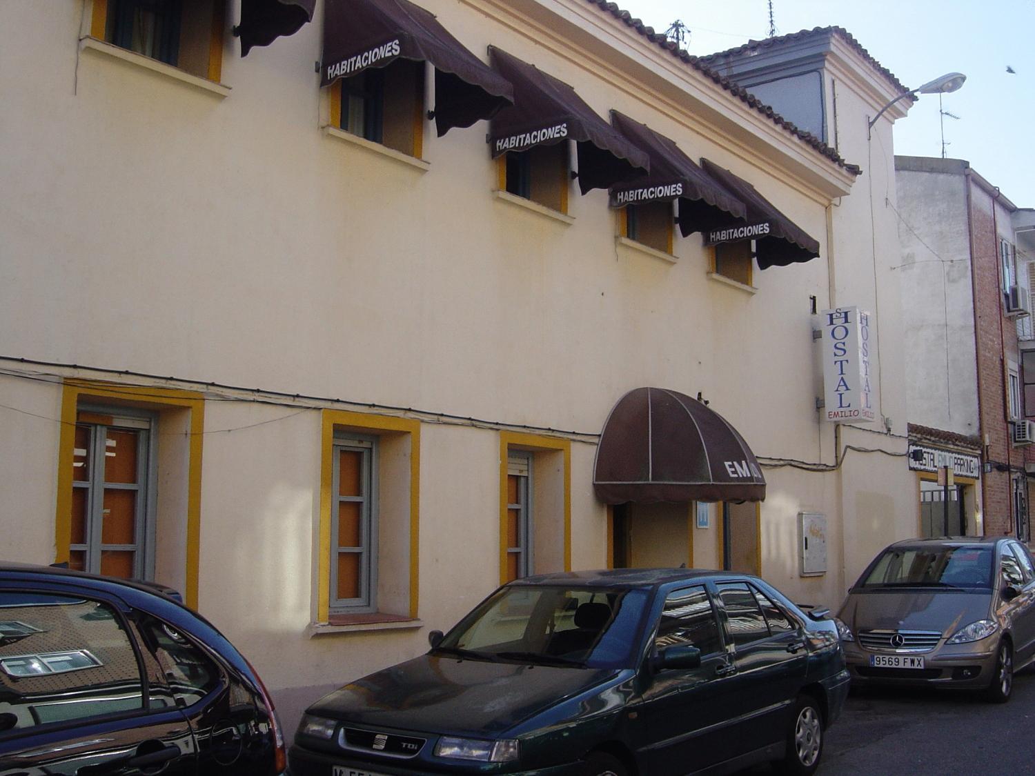 Hostal Emilio Barajas Мадрид Екстериор снимка