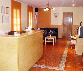 Hostal Emilio Barajas Мадрид Екстериор снимка